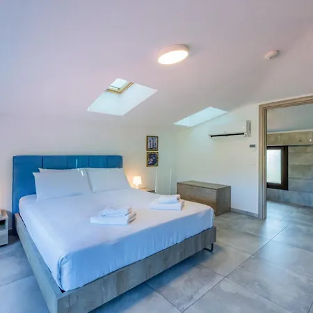 Penelope Luxury Suites Fourka Exterior photo