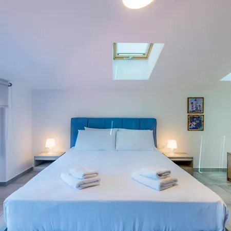 Penelope Luxury Suites Fourka Exterior photo