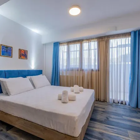 Penelope Luxury Suites Fourka Exterior photo