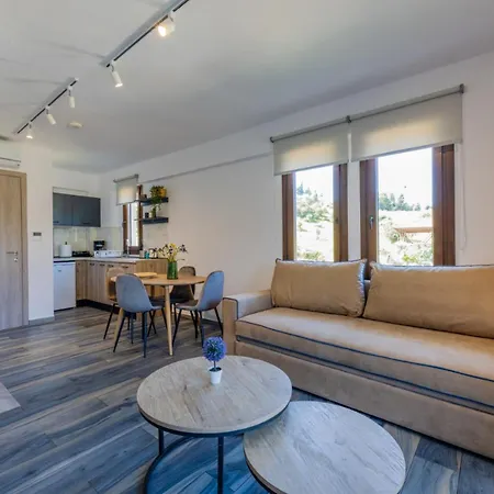 Penelope Luxury Suites Fourka Exterior photo