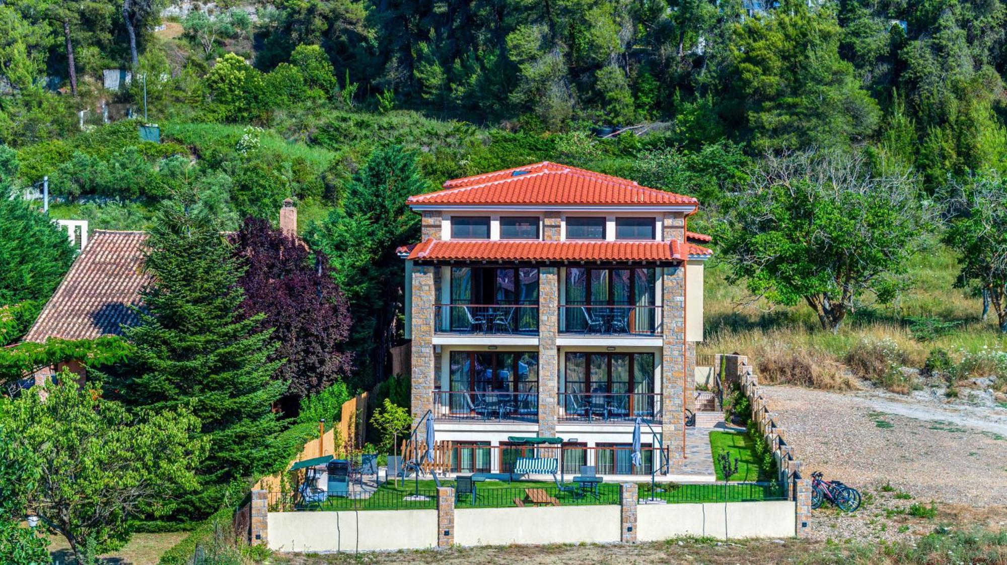 Penelope Luxury Apartment