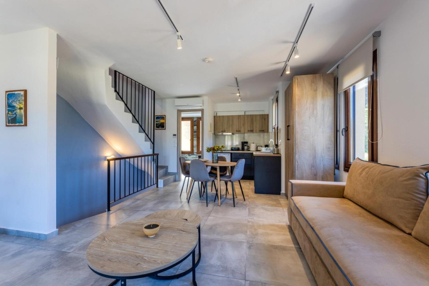 Penelope Luxury Apartment Fourka